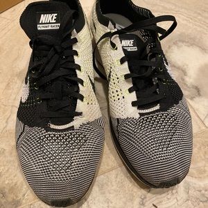 Men’s Nike flyknit racer